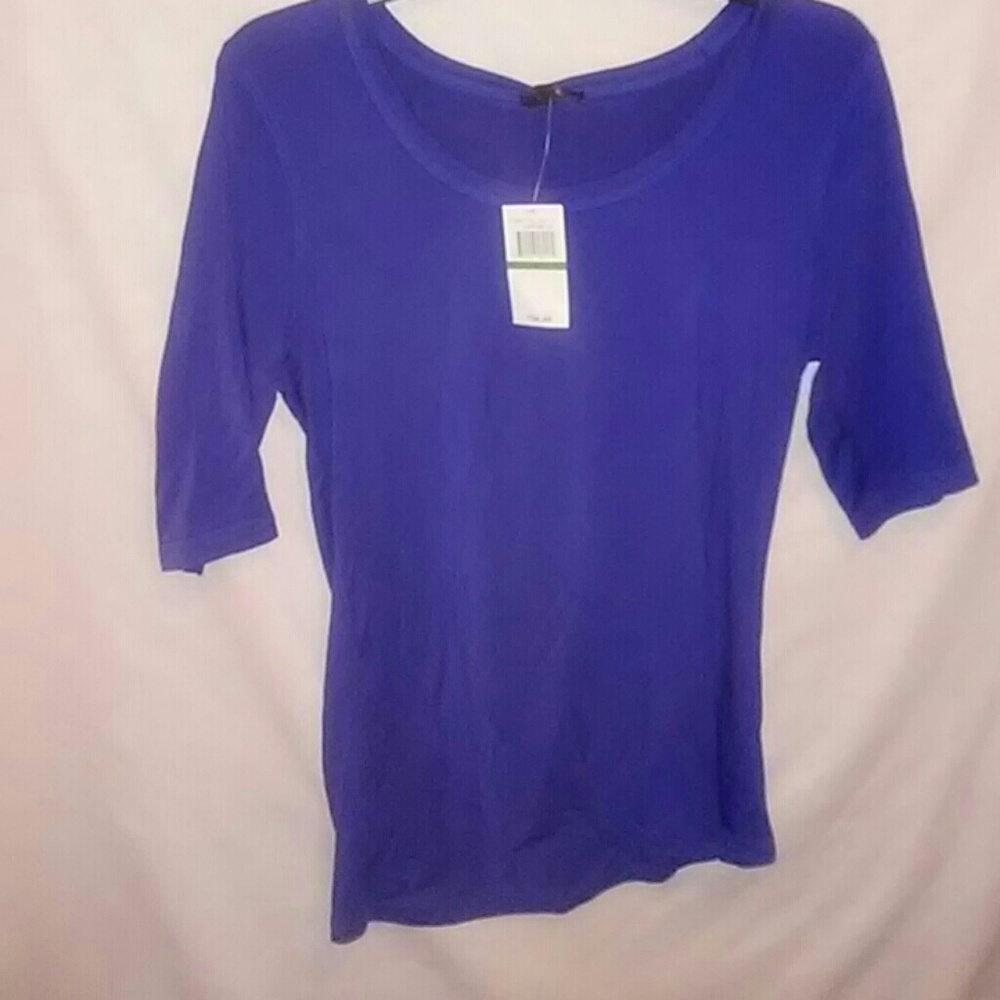 NWT Ladies tee